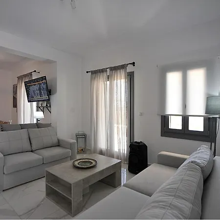 Blue Diamonds Paros فيلة Pounda