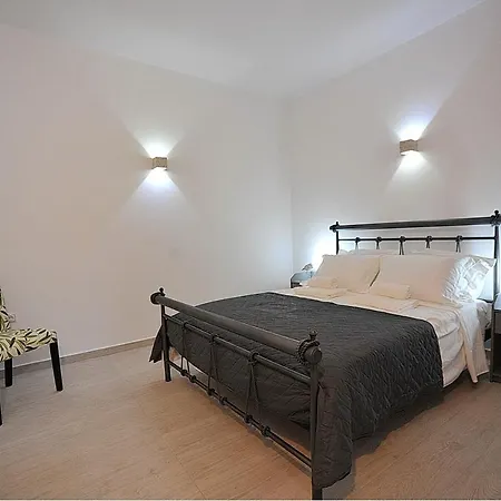 Blue Diamonds Paros *