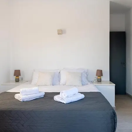 Blue Diamonds Paros فيلة