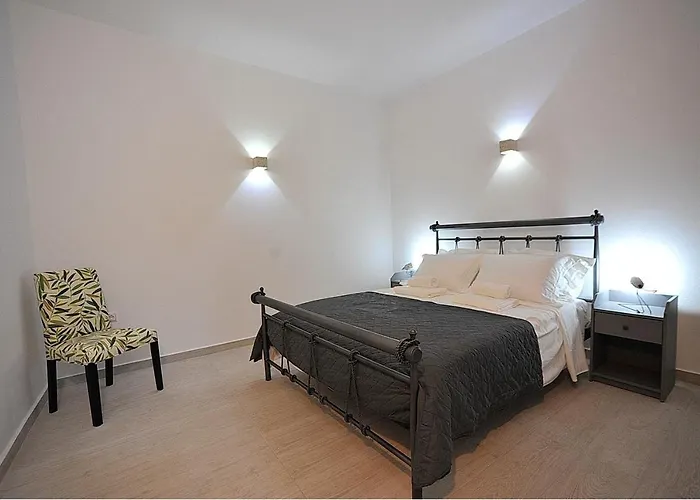 Blue Diamonds Paros *