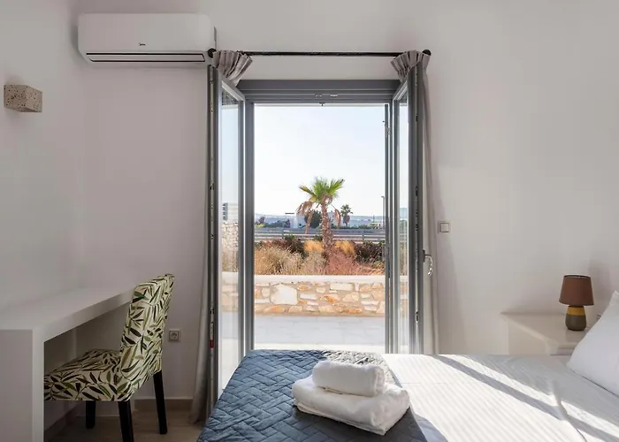 Blue Diamonds Paros Pounda