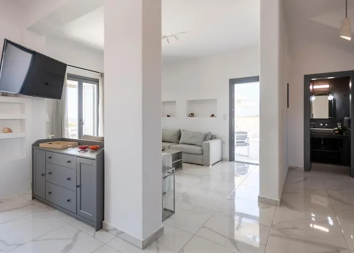 Blue Diamonds Paros *