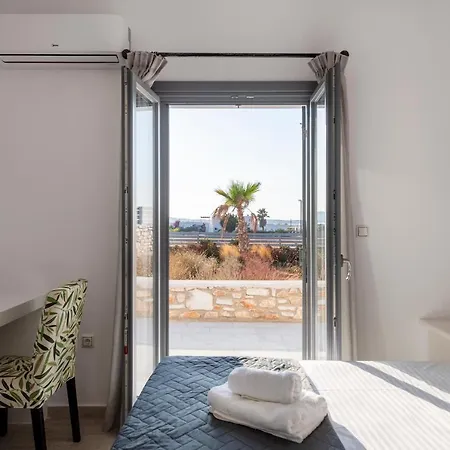 Blue Diamonds Paros Pounda