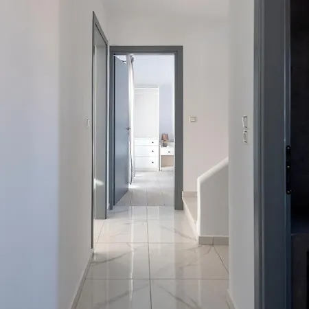 Blue Diamonds Paros *