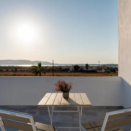 Blue Diamonds Paros * Pounda