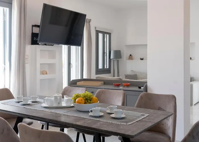 Blue Diamonds Paros Pounda