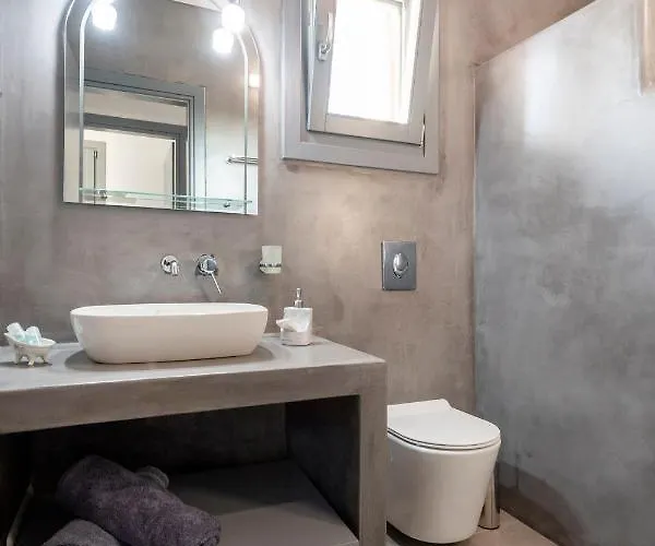 Blue Diamonds Paros *