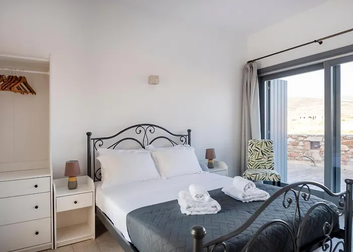 Blue Diamonds Paros Pounda